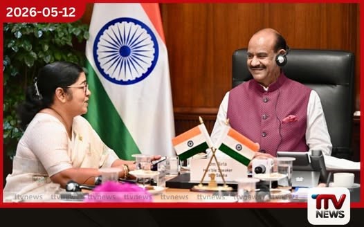 අමාත්ය සරෝජා පෝල්රාජ් ඉන්දීය ලෝක් සභාවේ කථානායකවරයා හමුවෙයි