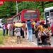නෝර්වුඩ්හිදී රේස් ගිය ප්රයිවට් බස් එකක් ලංගම බස් එකක පස්සේ අඹරයි
