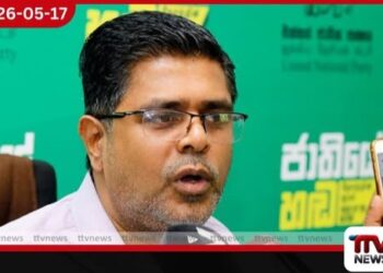අහසේ මාලිගා සැදුවට  අපි ඉන්නේ පොළොවේ;