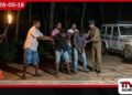 රාත්‍රී කාලයේ මාර්ග හරහා කම්බි ඇද  යතුරුපැදිකරුවන් කොල්ලකෑ  පුද්ගලයන් දෙදෙනෙකු පාදුක්කේදී  ගම්වාසීන්ගෙන් කොටු වෙයි