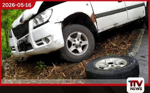 අධික වේගයෙන් ගිය කැබ් රථයක රෝදයකුත් ගැලවෙයි