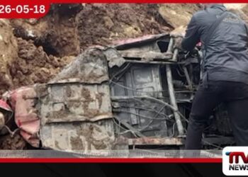 දිට්වා සුළි කුණාටු නායයෑමෙන්  පස්වලට යටවූ ත්‍රීරෝද රථයක්  දින 171කට පසු මස්පන්නෙන් ගොඩගනී