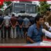 කළුතරදී මත්ද්‍රව්‍ය භාවිත කර  බස් රථ ධාවනය කළ  රියදුරන් 8ක් සහ කොන්දොස්තරවරයෙක්  කොටු වෙයි