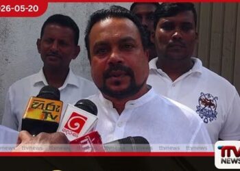 රණවිරුවන්ට මල් තියන්න ගිය එකට නඩු දානවා නම් ඕනෙම දේකට ලෑස්තියි