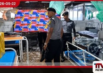 අධික වැසි හමුවේ  හලාවත රෝහලේ වාට්ටු 3ක්  ජලයෙන් යටවෙයි  රෝගීන් හදිසියේම වෙනත් ස්ථානවලට
