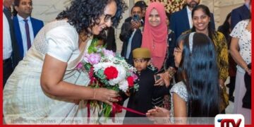 අගමැති හරිනි  ලන්ඩනයේදී ලාංකිකයින් හමුවෙයි