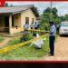 මිනුවන්ගොඩදී 72 හැවිරිදි පියෙකු  අභිරහස් ලෙස  ඝාතනය කෙරෙයි  තනිවම ජීවත් වූ  නිවස අසල මළසිරුර හමුවේ