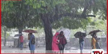 නිරිතදිග මෝසම  ස්ථාපිත වෙයි  26 සිට වැසි තීව්‍ර වීමේ ලකුණු