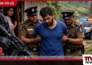 ෆේස්බුක් පෙම්වතියගේ  නිවසේ සැඟව සිටි  දික්ඔය ද්විත්ව ඝාතනයේ  සැකකරු කොටු!