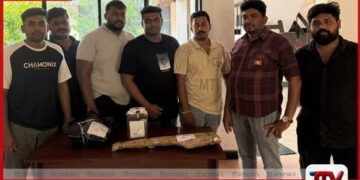 සෝමාවතිය රක්ෂිතයේ ගසක් මුල වළදමා තිබූ T-56ක් මතුවෙයි