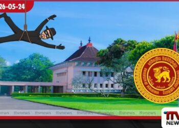 කොළඹින් පන්නා දැමූ අයෙක් පේරාදෙණියේ රජ කරයි?