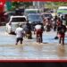 නිරිත දිග මෝසමෙන් දිස්ත්‍රික්ක 8කට මරු පහරක් පුද්ගලයින් 28,000කට අධික පිරිසක් පීඩාවට ගම්පහින් මරණයක්