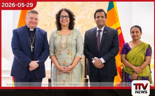 ශ්රී ලංකාවේ වතිකාන තානාපති හා අගමැතිනිය අතර හමුවක්