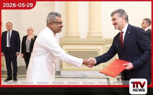 ජෝර්ජියාවේ නව ශ්රී ලංකා තානාපති නිලූක කදුරුගමුව මහතා අක්තපත්ර පිළිගන්වයි
