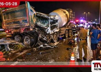 දක්ෂිණ අධිවේගී මාර්ගයේ සුරියවැව පිවිසුම අසල දරුණු රිය අනතුරක් තිදෙනෙකු රෝහලට