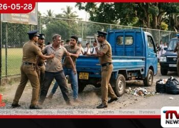 මාර්ගයට කසළ දමා  පොලිසියට තර්ජනය කළ  පිය-පුතු දෙපළක් අත්අඩංගුවට