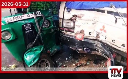 කොළඹ-නුවර ප්රධාන මාර්ගයේ වරකාපොළදී සිදුවූ රිය අනතුරක්