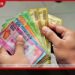 අස්වැසුම ප්රතිලාභී වැඩිහිටියන්ට අද සිට දීමනා බැංකු ගිණුම්වලට