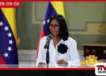 වෙනිසියුලාවේ අන්තර්වාර ජනාධිපතිනි ඉන්දියාවේ සංචාරයක