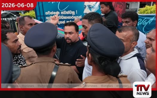 කොටි සමරද්දි නිදා සිටි පොලිසිය රණවිරු සලේ වෙනුවෙන් පෙනීසිටි සත්යග්රහයට කඩාපනී
