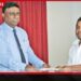 පසුගිය වසරේ නොවැම්බර් මාසයේදී රටට දැඩි බලපෑමක් එල්ල කළ දිට්වා සුළි කුණාටුවෙන් ආපදාවට පත් ජනතාවට සහන සැලසීම සඳහා ස්වේච්ඡාවෙන් කැපවූ තරුණ ස්වේච්ඡා නායකයින් 35 දෙනෙකු ඇගයීම වෙනුවෙන් සහතිකපත් ප්රදානෝත්සවයක් පසුගියදා ගාල්ල SED ආයතනයේ ශ්රවණාගාරයේදී පැවැත්විණි. තරුණ හා සමාජ සංවර්ධන කේන්ද්රය (CEYSD) විසින් මෙම වැඩසටහන සංවිධානය කර තිබිණි. දකුණු පළාත් සභාවේ ලේකම් මහේෂ් කරුණාරත්න මහතා මෙම අවස්ථාවට ප්රධාන ආරාධිත අමුත්තා ලෙස එක්වෙමින් පෙන්වා දුන්නේ ව්යසන ඉක්මනින් අමතක කිරීම අපේ රටේ මිනිසුන්ගේ ඇති ලොකුම දුර්වලතාවක් බවයි. එම අමතක කිරීම නිසාම මීළඟ ව්යසනයට මුහුණ දීමට නිසි ලෙස සූදානම් වීමට අප අපොහොසත් වන බවත්, සුනාමි ව්යසනයෙන් උගත් පාඩම් අමතක කිරීම මීළඟ ආපදාවට පාර කැපීමක් බවත් හෙතෙම අවධාරණය කළේය. සුනාමි ව්යසනයෙන් පසු ලැබුණු ආධාර යටතේ ඉදිකළ නිවාස ව්යාපෘති බොහොමයක් අද වන විට නීතිමය හා පරිපාලන ගැටලු රාශියකට මුහුණ දී ඇති බවත්, ඇතැම් නිවාස මුල් ප්රතිලාභියා අතින් ගිලිහී 12 වැනි හෝ 13 වැනි අයිතිකරුවන් අතට පත්ව ඇති බවත් හෙතෙම වැඩිදුරටත් සිහිපත් කළේය. දිට්වා සුළි කුණාටුවෙන් සිදු වූ විනාශය ස්වාභාවික තත්ත්වයන් පමණක් නිසා සිදු වූවක් නොවන බවත්, පරිසරයට සිදු කරන ලද හානි සහ අවිධිමත් මානව ක්රියාකාරකම් ඊට විශාල වශයෙන් බලපෑ බවත් හෙතෙම කියා සිටියේය. එබැවින් පරිසර විනාශයන් සම්බන්ධයෙන් නීතිය දැඩිව ක්රියාත්මක විය යුතු බවත්, ආපදා වළක්වා ගැනීමට රජය, ආයතන සහ ජනතාව සියලු දෙනාම වගකීමෙන් කටයුතු කළ යුතු බවත් කරුණාරත්න මහතා සඳහන් කළේය. දිට්වා සුළි කුණාටුවෙන් පීඩාවට පත් මහනුවර දිස්ත්රික්කයේ ගලහ, වාරියගොල්ල සහ දෙල්තොට ප්රදේශවල නිවාස හා පාසල් පිරිසුදු කිරීම, ජලනළ පද්ධති අලුත්වැඩියා කිරීම ඇතුළු පුනරුත්ථාපන කටයුතු රැසකට මෙම තරුණ ස්වේච්ඡා නායකයින් දායක වී තිබේ. ජාති, ආගම් හෝ දේශපාලන භේදයකින් තොරව විපතට පත් ජනතාවට සහයෝගය දැක්වූ මෙම පිරිස වෙත සිය කෘතඥතාව පළ කරන බවද ලේකම්වරයා පැවසීය. මෙම අවස්ථාව සඳහා ඉඩම් සමථකරණ මණ්ඩලයේ සභාපති අනුර ගමගේ මහතා සහ නීතිඥ තුෂාණි කන්දිල්පාන මහත්මිය ඇතුළු පිරිසක් සහභාගි වූ අතර, තරුණ හා සමාජ සංවර්ධන කේන්ද්රයේ විධායක අධ්යක්ෂ මොහොමඩ් නස්රීන් මහතා සහ කාර්ය මණ්ඩලය විසින් මෙම වැඩසටහන සංවිධානය කර තිබිණි.