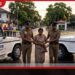 කථානායක නිල නිවස අසලදී කාන්තාවක් පොලිස් භාරයට