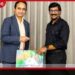 ජවිපෙ ප්‍රධාන ලේකම්  ටිල්වින් සිල්වා සහ  ඉන්දීය නියෝජ්‍ය මහ කොමසාරිස් අතර  සමුගැනීමේ හමුවක්