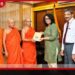 සම්භාෂා ශාස්ත්රීය සංග්රහයේ 22 වැනි කලාපය අගමැතිනි හරිනි අමරසූරියට පිළිගන්වයි