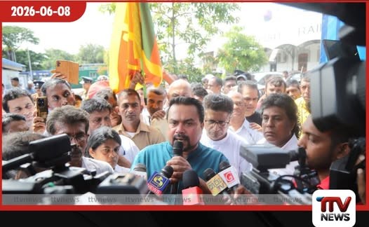 නුවරඑළිය – හැටන් මාර්ගයේදී වෑන් රථයක් සහ ත්රීරෝද රථයක් ගැටී පාසල් ළමුන් දෙදෙනෙකු ඇතුළු තිදෙනෙකුට තුවාල