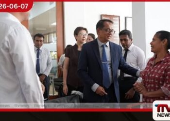 චීනයෙන් පොළොන්නරුවට රුපියල් මිලියන දෙකක රෝද පුටු සහ පාසල් උපකරණ පරිත්යාගයක්