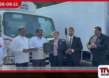ජපානයෙන් ලංකාවේ ධීවර ක්ෂේත්‍රයට සීතල තෑග්ගක් අධිශීත ට්‍රක් රථ 6ක් ධීවර සංස්ථාවට බාර දෙයි