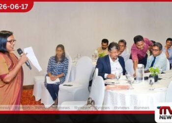 රාජ්‍ය සේවකයන්ගේ සහ  විශ්‍රාමිකයන්ගේ වැටුප් ඉහළ නංවා  ඔවුන් තෘප්තිමත් කිරීමේ  වැඩපිළිවෙළක්