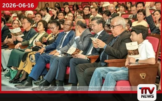 FOIA ප්රතික්ෂේප කිරීමක් මුල් කරගනිමින් කැන්ඩස් ඕවන්ස් සහ FBI අධ්යක්ෂ කාෂ් පටෙල් අතර ආන්දෝලනයක්