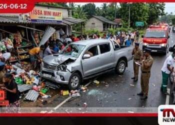 තිස්සමහාරාමයේදී කැබ් රථයක් පාලනය ගිලිහී වෙළඳසැලක ගැටෙයි