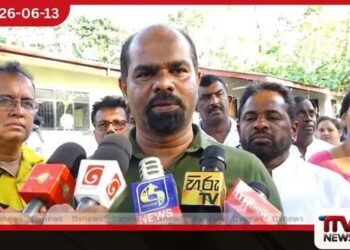 අපි ප්රතික්ෂේප කළේ පාසලේ දේශපාලනය කිරීම මම පාසලට ගියේ දරුවන්ට නව දැනුම සහ ආකල්ප දෙන්න මාලිමා මන්ත්රී චන්දන සූරියආරච්චි