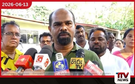 අපි ප්රතික්ෂේප කළේ පාසලේ දේශපාලනය කිරීම මම පාසලට ගියේ දරුවන්ට නව දැනුම සහ ආකල්ප දෙන්න මාලිමා මන්ත්රී චන්දන සූරියආරච්චි