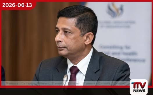 වගකීම් ඉටු කරන ගමන් දේශපාලනය කරන හැටි ඉගෙන ගන්න