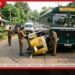 දෙල්විටදී  බස් රථයක හා ත්‍රීරෝද රථයක්  ගැටීමෙන්  රියදුරු මරුමුවට
