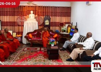සෞඛ්ය හා ජනමාධ්ය අමාත්යවරයා ගැටඹේ රාජෝපවනාරාම විහාරස්ථානයේ දී අනුනායක හිමියන් බැහැදකී