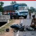 අපරීක්ෂාකාරී ලෙස පසුකර යාමට ගිය යතුරුපැදිය ලොරියක ගැටේ