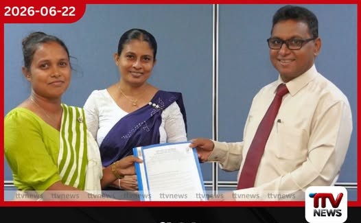 සංඥා භාෂා පරිවර්තකයන් සඳහා පත්වීම් ලිපි ප්රදානය කෙරේ