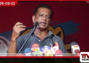 උදේ ඉඳන් රෑ වෙනකන් ආණ්ඩුව ගැන කියන තරමක් කියන්නෙ පච..