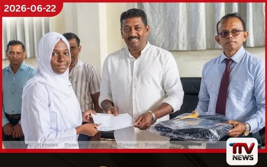 හම්බන්තොට විදෙස් ශ්රමිකයින්ගේ දූ දරුවන්ට රුපියල් මිලියන 1.18ක ශිෂ්යත්ව