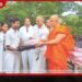 රුවන්වැලි මහා සෑ රදුන් අබියසදී  පාසල් සිසුන් සඳහා  අධ්‍යාපනික උපකරණ ප්‍රදානයක්