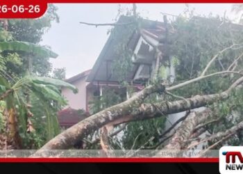 මොණරාගල සහ සියඹලාණ්ඩුවට හමා ගිය මහා සුළඟ නිවාස 42කට හානි කාන්තාවකටත් තුවාල!