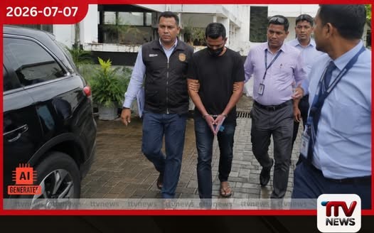 RMV නිලධාරීන් සමඟ එක්වී අනීතිකව ගෙන්වූ වාහන දෙකක්
