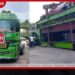 දුම්රිය එන්ජිමක් ප්රවාහනය කළ ලොරි රථයක් පේරාදෙණියේදී කැඩෙයි