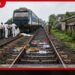 දුම්රිය මාර්ගයේ රෙදි වේලීමට ගිය තිදරු මවක් දුම්රියේ ගැටී ජීවිතක්ෂයට!
