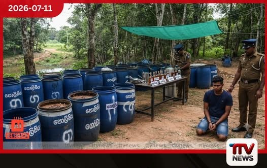 කටුනායකදී නීති විරෝධී මත්පැන් සහ ගෝඩා තොගයක් සමඟ සැකකරුවෙක් අත්අඩංගුවට