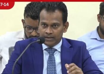 සංචාරකයෝ එනවා… ඒත් වියදම් කරන්නේ අඩුවෙන්!